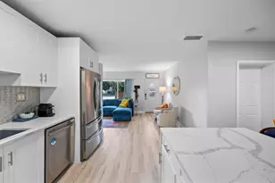 561 NE 61st St, Oakland Park, FL 33334 - Photo 10