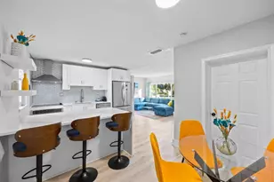 561 NE 61st St, Oakland Park, FL 33334 - Photo 8