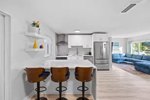 561 NE 61st St, Oakland Park, FL 33334 - Photo 6