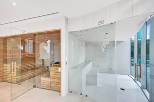 488 NE 18th St, Miami, FL 33132 - Photo 28