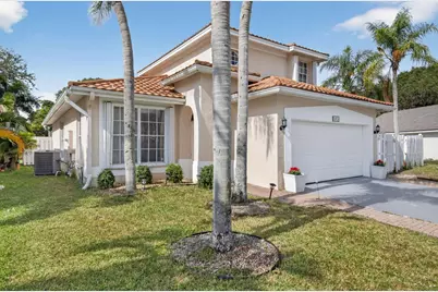 1023 Fairfax Circle, Boynton Beach, FL 33436 - Photo 2