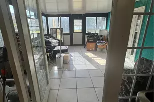 9444 NW 48th St, Sunrise, FL 33351 - Photo 6