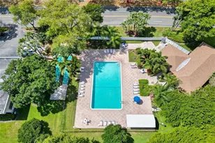 2651 S Course Dr, Pompano Beach, FL 33069 - Photo 28