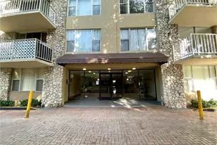 1805 Sans Souci Blvd, North Miami, FL 33181 - Photo 2