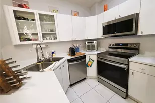 8771 NW 141st Terrace, Miami Lakes, FL 33018 - Photo 12