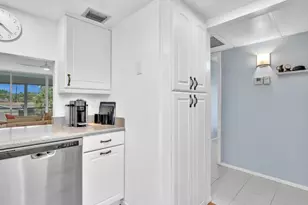 109 Royal Pk Dr, Oakland Park, FL 33309 - Photo 18