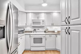 109 Royal Pk Dr, Oakland Park, FL 33309 - Photo 4