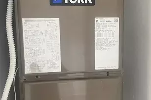 900 NE 26th St, Wilton Manors, FL 33305 - Photo 6