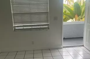 900 NE 26th St, Wilton Manors, FL 33305 - Photo 8