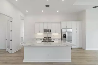 308 SE Via Sangro, Port Saint Lucie, FL 34952 - Photo 8