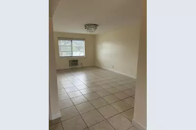 1050 E Sample Road #209, Pompano Beach, FL 33064 - Photo 4