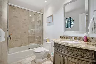 73 Nurmi Dr, Fort Lauderdale, FL 33301 - Photo 24