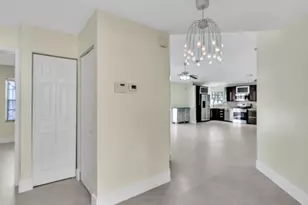 13400 NW 5th Ct, Plantation, FL 33325 - Photo 8