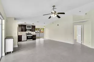 13400 NW 5th Ct, Plantation, FL 33325 - Photo 12