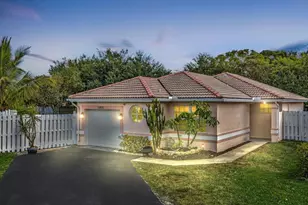 13400 NW 5th Ct, Plantation, FL 33325 - Photo 2