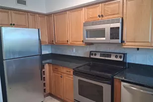 505 NE 20th Ave, Deerfield Beach, FL 33441 - Photo 4