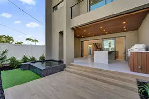 1527 NE 15th Ave, Fort Lauderdale, FL 33304 - Photo 1