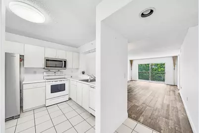 9580 Weldon Circle #408k, Tamarac, FL 33321 - Photo 8