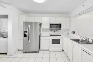 9580 Weldon Cir Unit, Tamarac, FL 33321 - Photo 10