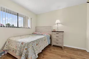 2205 S Cypress Bend Dr, Pompano Beach, FL 33069 - Photo 18