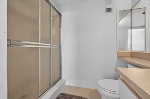 2205 S Cypress Bend Dr, Pompano Beach, FL 33069 - Photo 16
