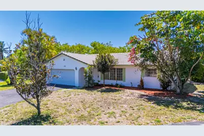 4250 NW 107th Avenue, Coral Springs, FL 33065 - Photo 2