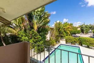 651 NE 60th St, Miami, FL 33137 - Photo 10