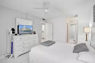 804 SE 7th St, Deerfield Beach, FL 33441 - Photo 18