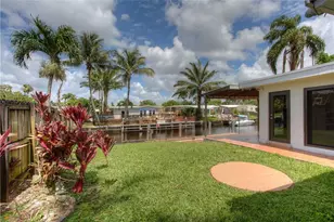 2493 Andros Ln, Fort Lauderdale, FL 33312 - Photo 16