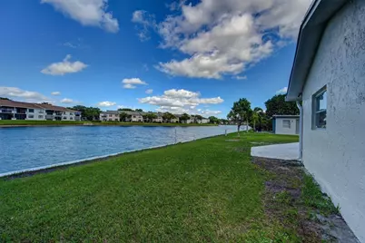 9807 NW 67th Court, Tamarac, FL 33321 - Photo 32