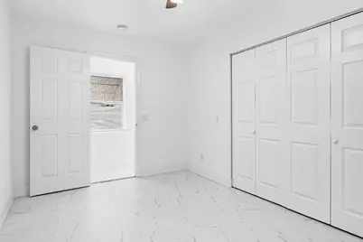 1214 Peak Road, Lantana, FL 33462 - Photo 16