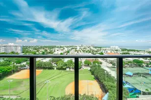 580 72nd St, Miami Beach, FL 33141 - Photo 32