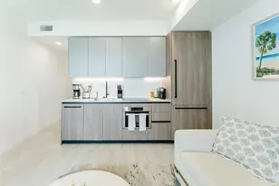 580 72nd St, Miami Beach, FL 33141 - Photo 10