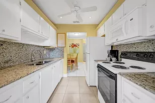 2500 NE 9th St, Fort Lauderdale, FL 33304 - Photo 10