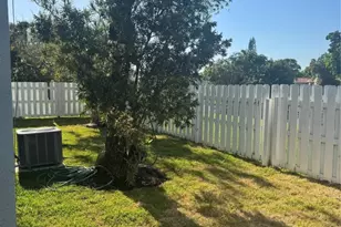 9929 NW 9th Ct, Plantation, FL 33324 - Photo 6