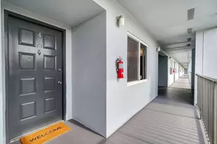 1401 SW 128th Terrace, Pembroke Pines, FL 33027 - Photo 8