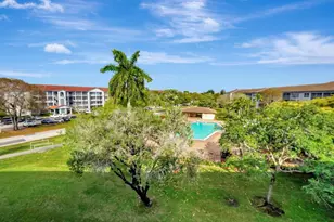 1401 SW 128th Terrace, Pembroke Pines, FL 33027 - Photo 4