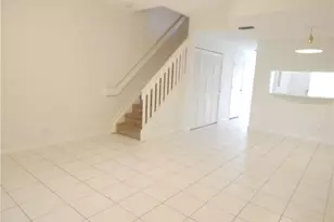 9914 NW 56th Pl, Coral Springs, FL 33076 - Photo 8