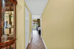 9121 Sunrise Lakes Blvd, Sunrise, FL 33322 - Photo 16