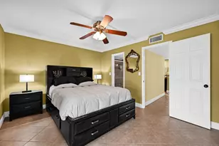 9121 Sunrise Lakes Blvd, Sunrise, FL 33322 - Photo 18