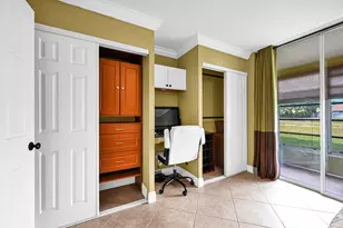 9121 Sunrise Lakes Blvd, Sunrise, FL 33322 - Photo 22