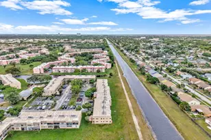 9121 Sunrise Lakes Blvd, Sunrise, FL 33322 - Photo 38