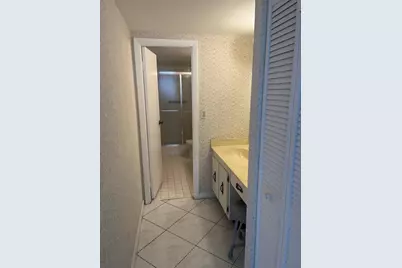 600 Three Islands Boulevard #1015, Hallandale Beach, FL 33009 - Photo 10