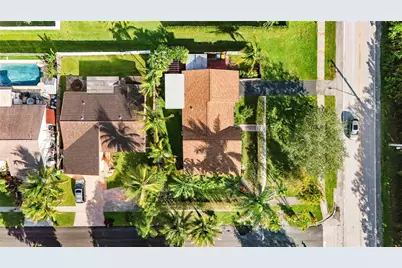 417 SE 4th Street, Dania Beach, FL 33004 - Photo 6