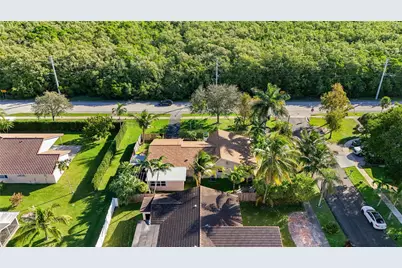 417 SE 4th Street, Dania Beach, FL 33004 - Photo 8