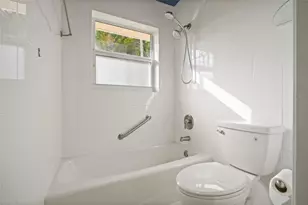 417 SE 4th St, Dania Beach, FL 33004 - Photo 44