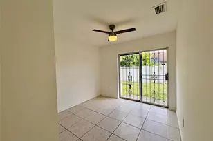 20421 NW 32 Ct, Miami Gardens, FL 33056 - Photo 10