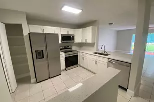 9764 Kamena Cir, Boynton Beach, FL 33436 - Photo 4