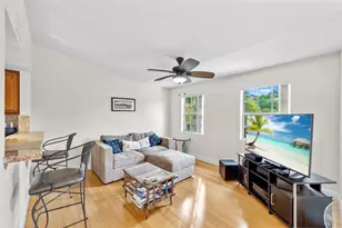 1035 Lake Shore Dr, Lake Park, FL 33403 - Photo 4