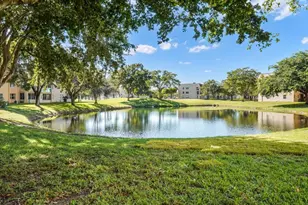 9281 Sunrise Lakes Blvd, Sunrise, FL 33322 - Photo 34